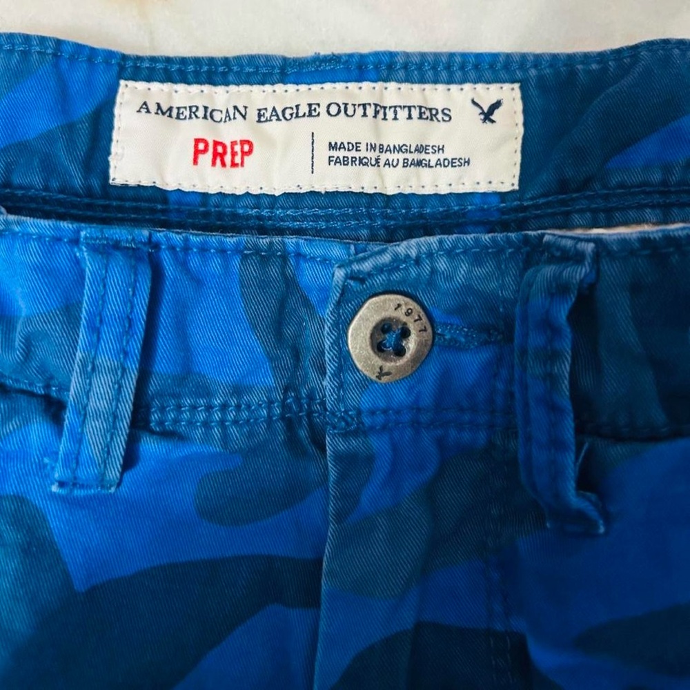 American Eagle Outfitters Blue Camo Cargo Shorts - Picture 3 of 8